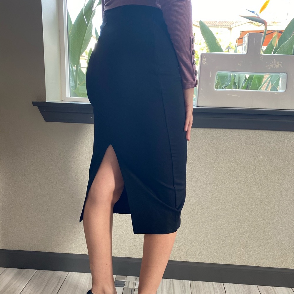 Snatch Me In Midi Skirt - Picture 2 of 4